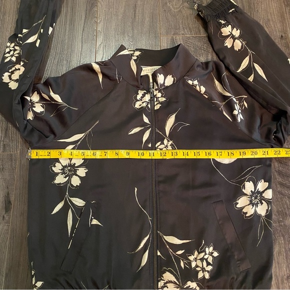 Saltwater Luxe bomber jacket zip up sweater floral - Picture 6 of 6